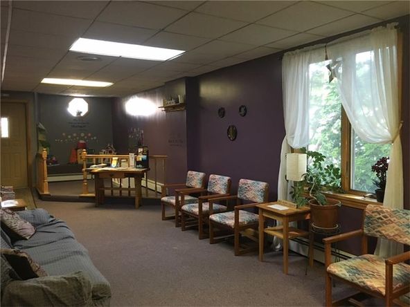 23 Spring St, Dexter, ME 04930